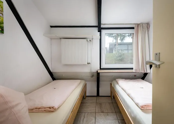 Haus 11 By Interhome בית נופש גרולסטיין